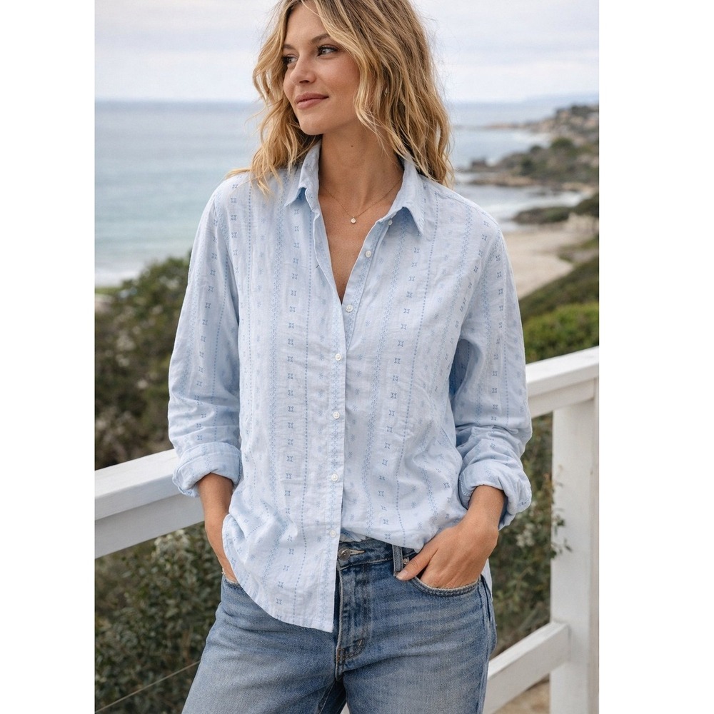 Vintage Women's Blue Eyelet Embroidered Cotton Button Down Shirt Coastal- Size L
